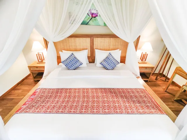 فيلا بريميير بإطلالة على المسبح بغرفتي نوم لذوي الإعاقة، Seminyak Square Hotel 3/10