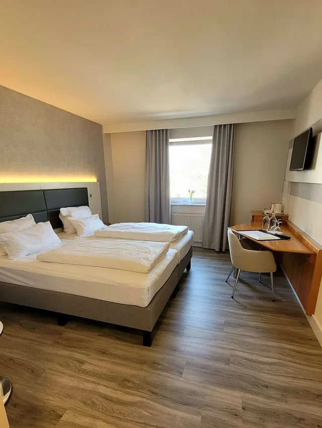 غرفة قياسية بسرير كينج، Tulip Inn Frankfurt Airport 2/8