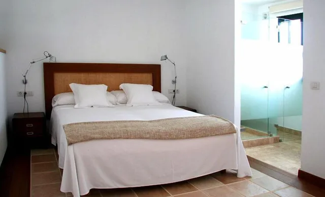 غرفة سوبيريور بسرير كينج، Rusticae Agroturismo Finca Atalis 2/3