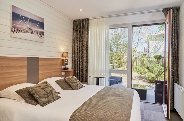 Room, Double or Twin Bed, Garden Side، La Cremaillere 1/4