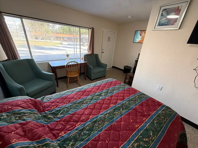 غرفة بسرير كينج لغير المدخنين، Cross City Motel by Hotel O US 19 4/4