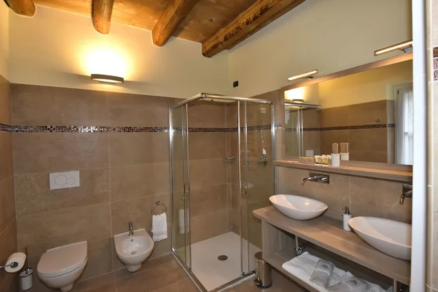غرفة بسريرين منفصلين بإطلالة على الحديقة، Country House Le Palazzole 5/6