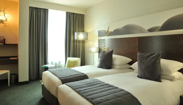 غرفة بسريرين منفصلين، Southern Sun Rosebank 5/8
