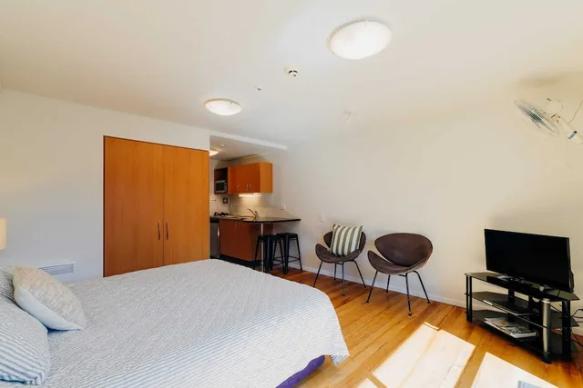 استوديو سوبيريور بسرير كينج في الطابق الأرضي، Sumner Bay Motel And Apartments 7/10