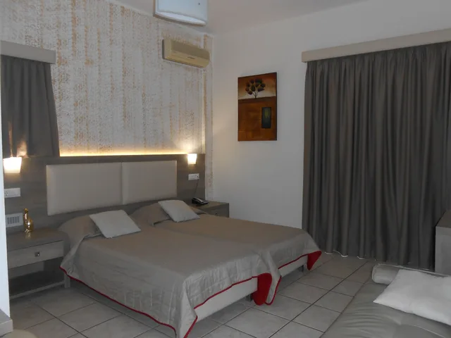 غرفة بسريرين منفصلين، Voula Hotel 9/10