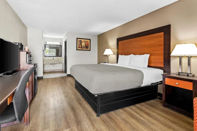 Room, King Bed, Quality Inn Richland - Jackson South 1/8