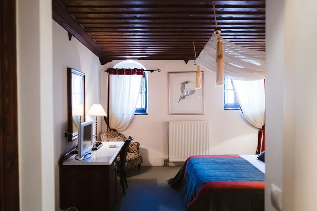 Room, Triple, Queen Bed, Village View, Sofa، TRIKOLONION COUNTRY 2/3