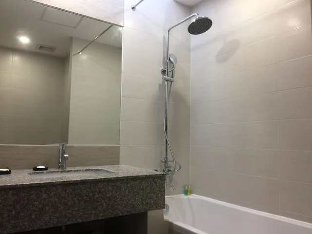 غرفة ديلوكس بسرير مزدوج وسرير فردي، Mezzo Hotel 2/2