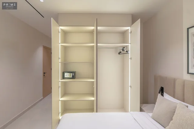 شقة بسرير كوين وسريرين فرديين بـ3 غرف نوم، Prime Residence Zayed Heights 6/10