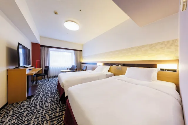 Room, Single, Twin Beds, East Wing، Hotel Metropolitan Edmont 1/2