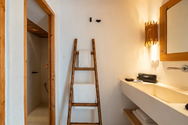 Mini, Executive, Suite, Double Bed, Plunge Pool، Rocabella Deluxe Suites And Spa 3/3