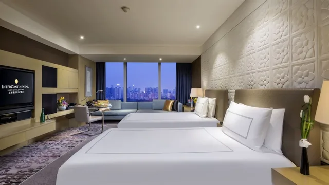 غرفة كلاسيكية بسرير كينج مع دخول الصالة، Intercontinental Shanghai Jing An Ex Intercontinental Puxi 1/6