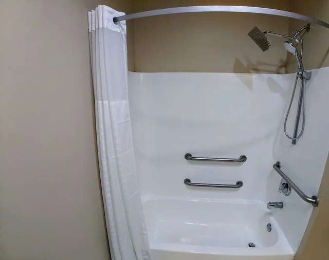 Room, King Bed, Accessible, Baymont by Wyndham Adairsville 5/5