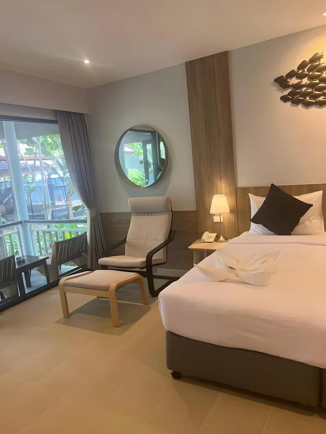 غرفة ديلوكس بسرير مزدوج بغرفة نوم واحدة بإطلالة جزئية على البحر، EVERGREEN RESORT 1/1