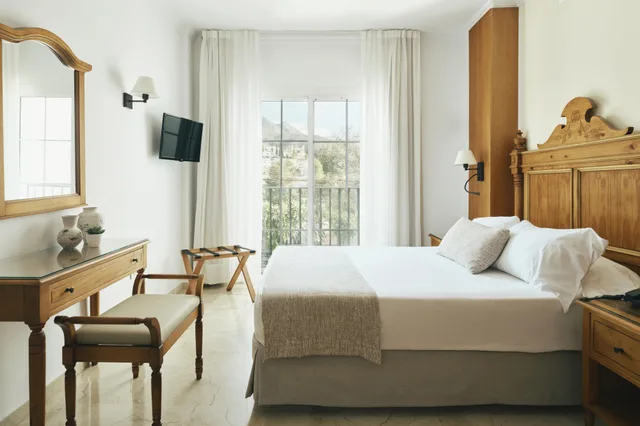 Room, Double Bed, French Balcony، Villa Flamenca Hotel 1/2