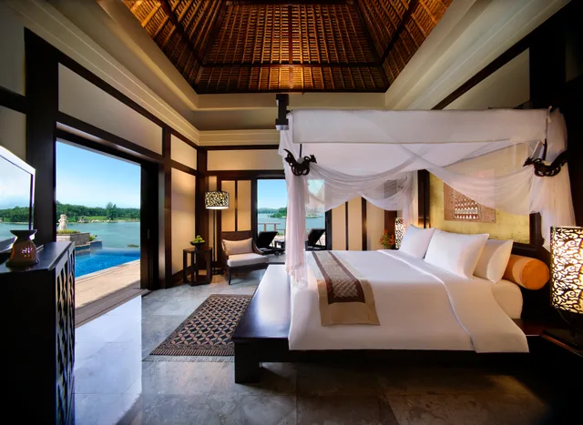 Oceanview Infinity Pool Villa - One Bedroom, Banyan Tree Bintan 1/2