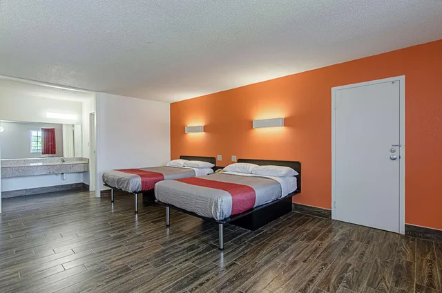 غرفة رباعية بسرير مزدوج، Motel6 Staunton, VA 5/10