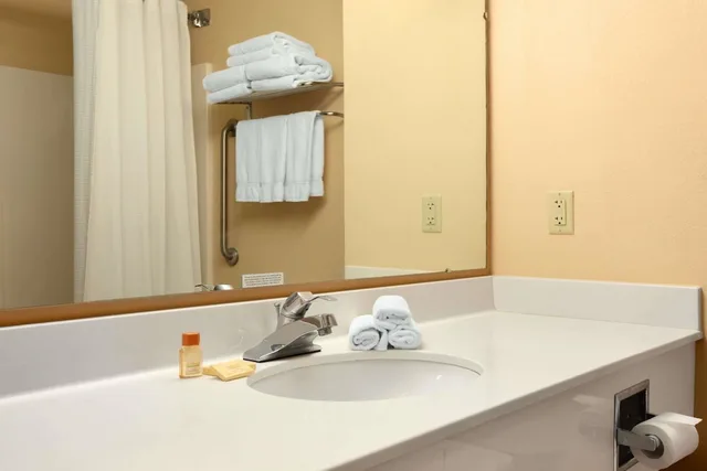 غرفة بسريرين مزدوجين لذوي الإعاقة، Days Inn By Wyndham Altavista 3/3