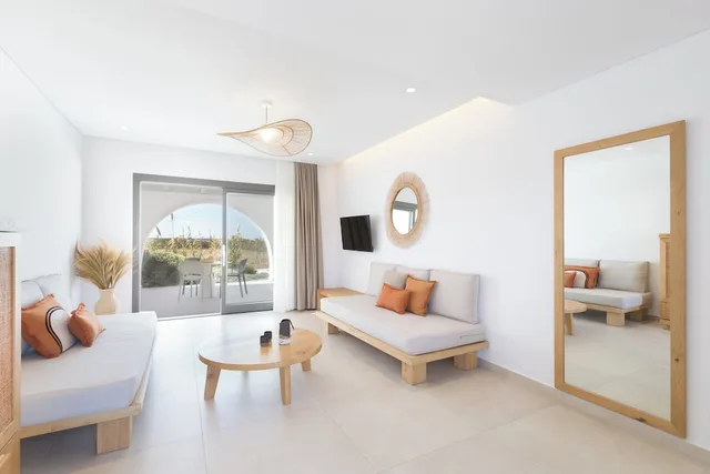 4 Bedrooms, Adjoining, Suite, 4 Queen Beds, Sea View, Private Pool، Sundunes Hotel 4/6