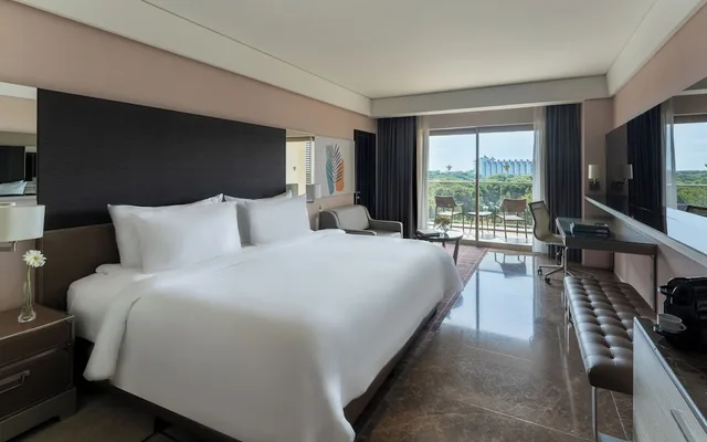 غرفة ديلوكس عائلية بسرير كينج وسريرين منفصلين، Rixos Premium Belek 3/10