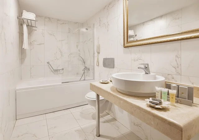غرفة قياسية بسرير كوين بشرفة، Hotel Ickale 6/7