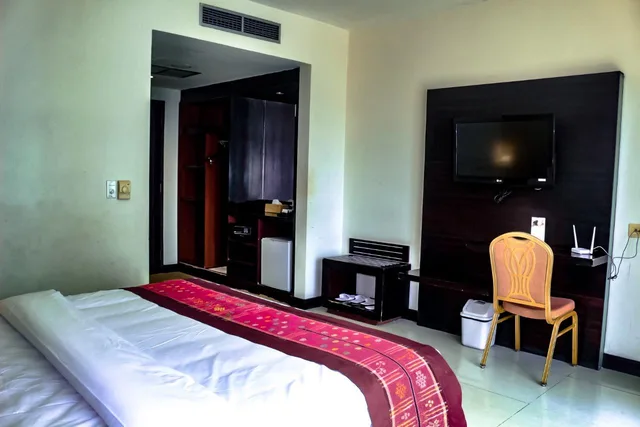 غرفة ديلوكس بسرير كينج، SUTAN RAJA RESORT AND CONVENTION CENTER 1/1