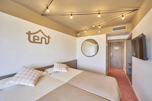 Standard, Single, Single Bed, Balcony, Tent Playa de Palma 4/9
