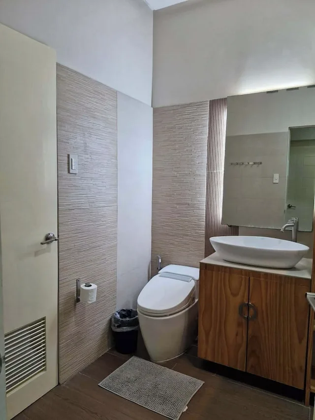 بنتهاوس بريميوم بسرير كينج، F2M Tower 3/5