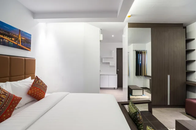 جناح، Aim House Bangkok 2/10