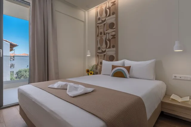غرفة قياسية بسرير مزدوج، Sandy Seaside Suites 1/5