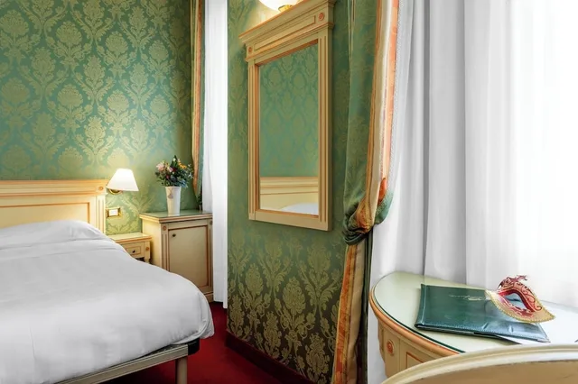 غرفة قياسية بسرير كوين، Hotel Villa Delle Palme 5/10