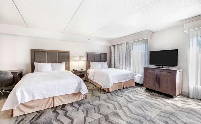 استوديو بسريرين كوين لذوي الإعاقة، Hampton Inn And Suites Atlanta Galleria 1/2