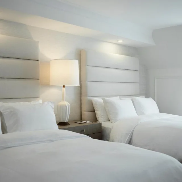 جناح بسرير كينج، Chateau Vaudreuil Hotel Suites 2/7