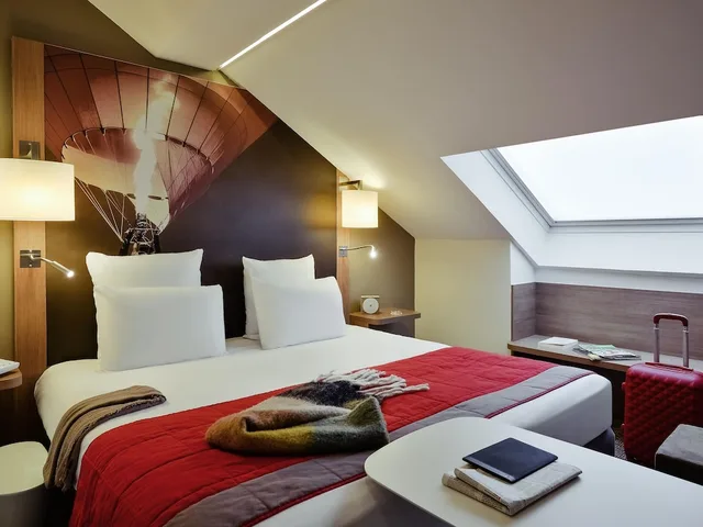 غرفة سوبيريور بسرير مزدوج وسرير فردي بشرفة، Mercure Vienne Sud Chanas Hotel 1/3