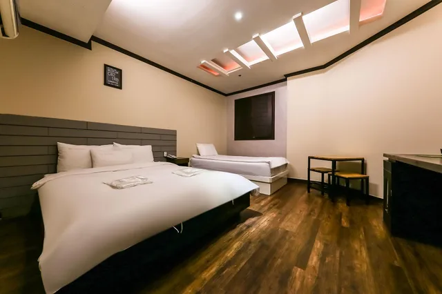 غرفة بسريرين منفصلين، Mowon Hotel 2/2