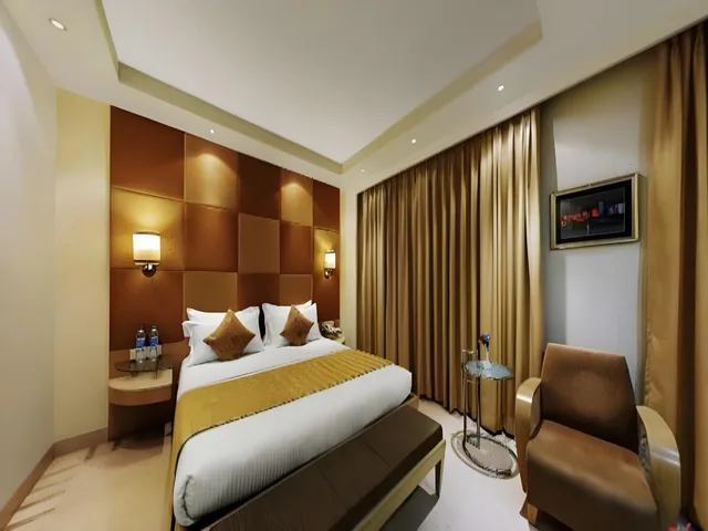غرفة سوبيريور بسرير كينج، Ascot Hotel 1/1