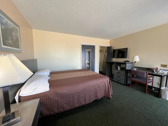 غرفة بسرير كوين لذوي الإعاقة، Marysville Surf Motel Kansas US 77 1/8