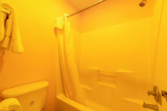 غرفة بسرير كينج لغير المدخنين، OYO Budget Inn Falfurrias Hwy 281 8/9