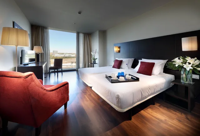 غرفة ثلاثية، Eurostars Zaragoza 2/5