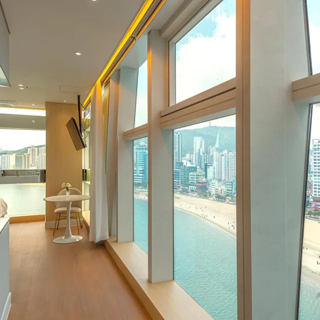غرفة كبيرة بسريرين منفصلين، The Marine View Hotel 10/10