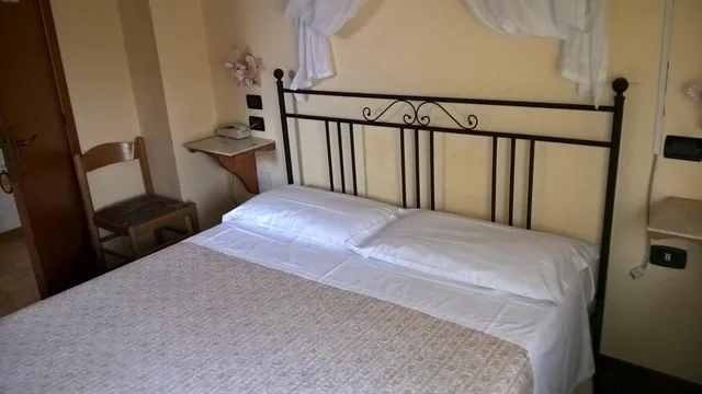 غرفة بسرير مزدوج، Hotel Parigi 2/7