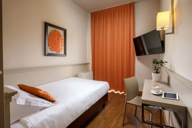 Standard, Single, Double Bed, Grand Hotel Fleming 1/3