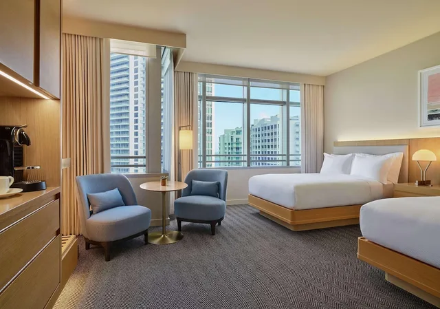 غرفة قياسية بسريرين مزدوجين، Hotel AKA Brickell 2/5