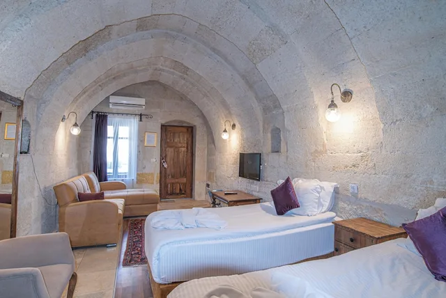 جناح عائلي بسريرين منفصلين وسرير كينج، Elegance Cave Suites 3/10