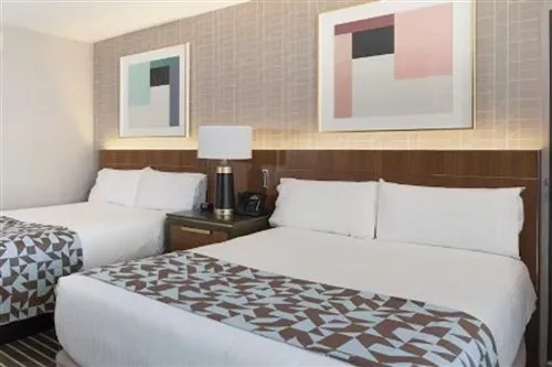 Deluxe, 2 Queen Beds, Fremont Hotel And Casino 1/1