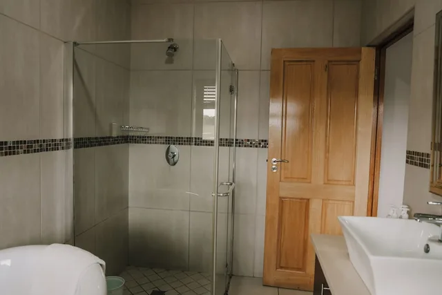 غرفة فاخرة بسرير كينج بغرفة نوم واحدة، Stone Olive Guest House 5/7