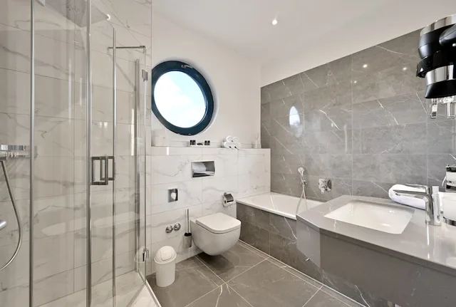 3 Bedrooms, 4 Rooms, Penthouse, 1 Double and 3 Single Beds، Aquamaris Strandresidenz Rügen 2/2