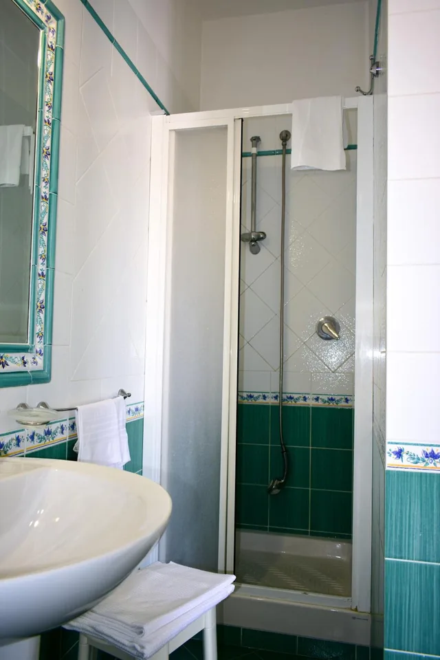 Room, Double Bed, Street View، Hotel Amyclae 6/10