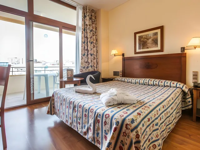 Economy, Basement, Twin Beds، Leonardo Hotel Torremolinos Costa del Sol 2/2