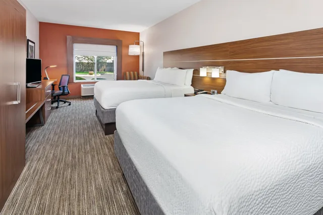 جناح بسريرين كوين، Holiday Inn Express Hotel And Suites Chicago South Lansing 1/3